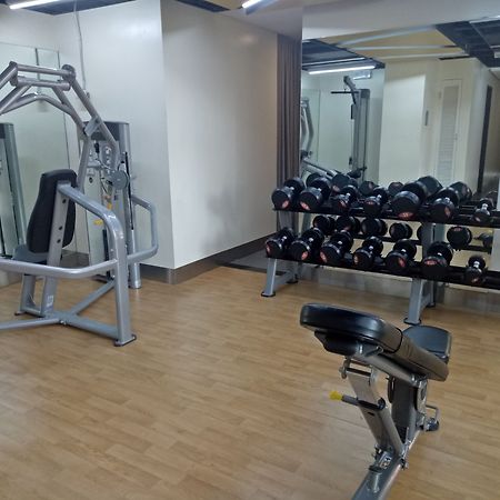Venice Mckinley Hill Taguig Bgc Extérieur photo
